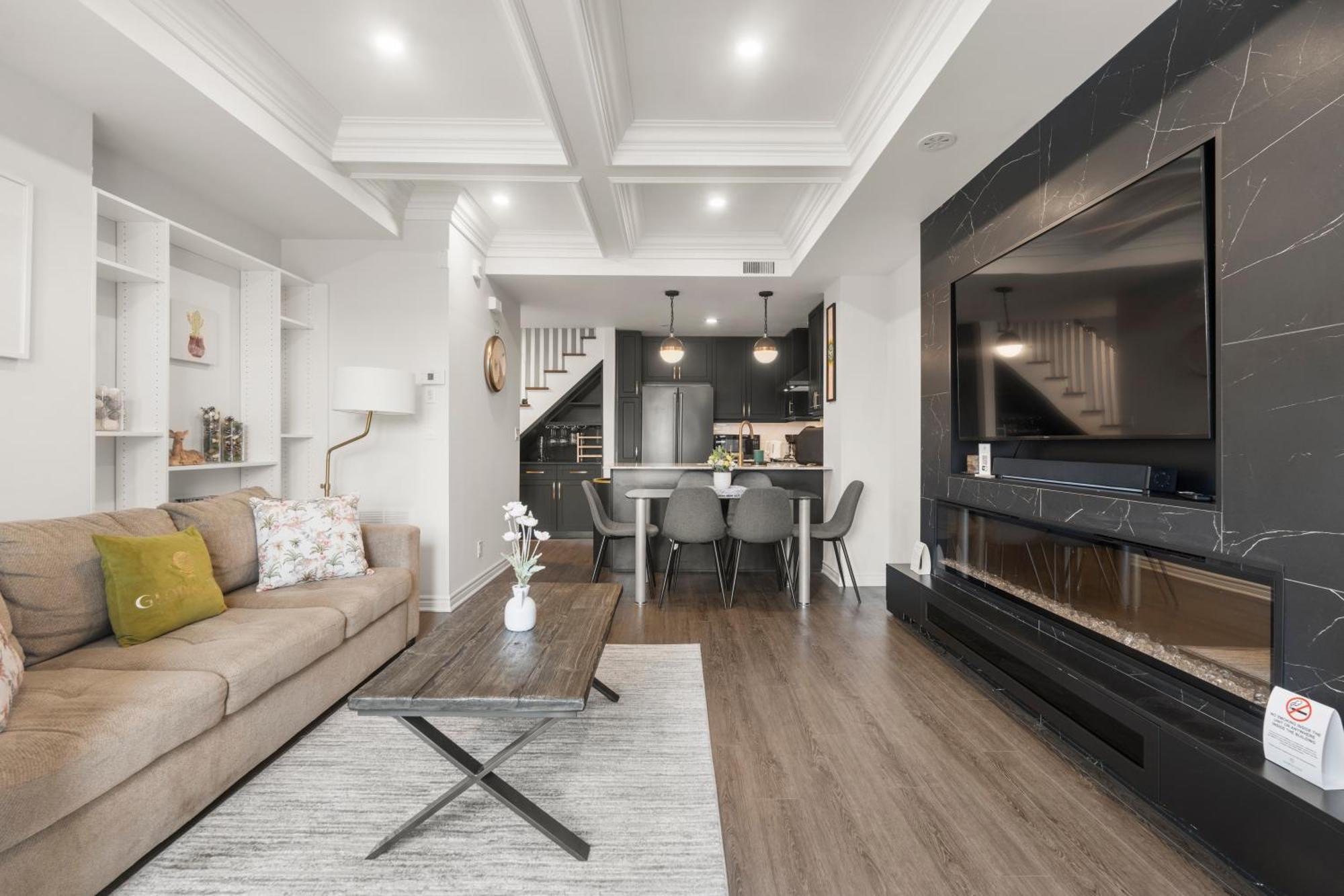 Globalstay Luxury Townhouse Minutes Away From Waterfront Торонто Экстерьер фото