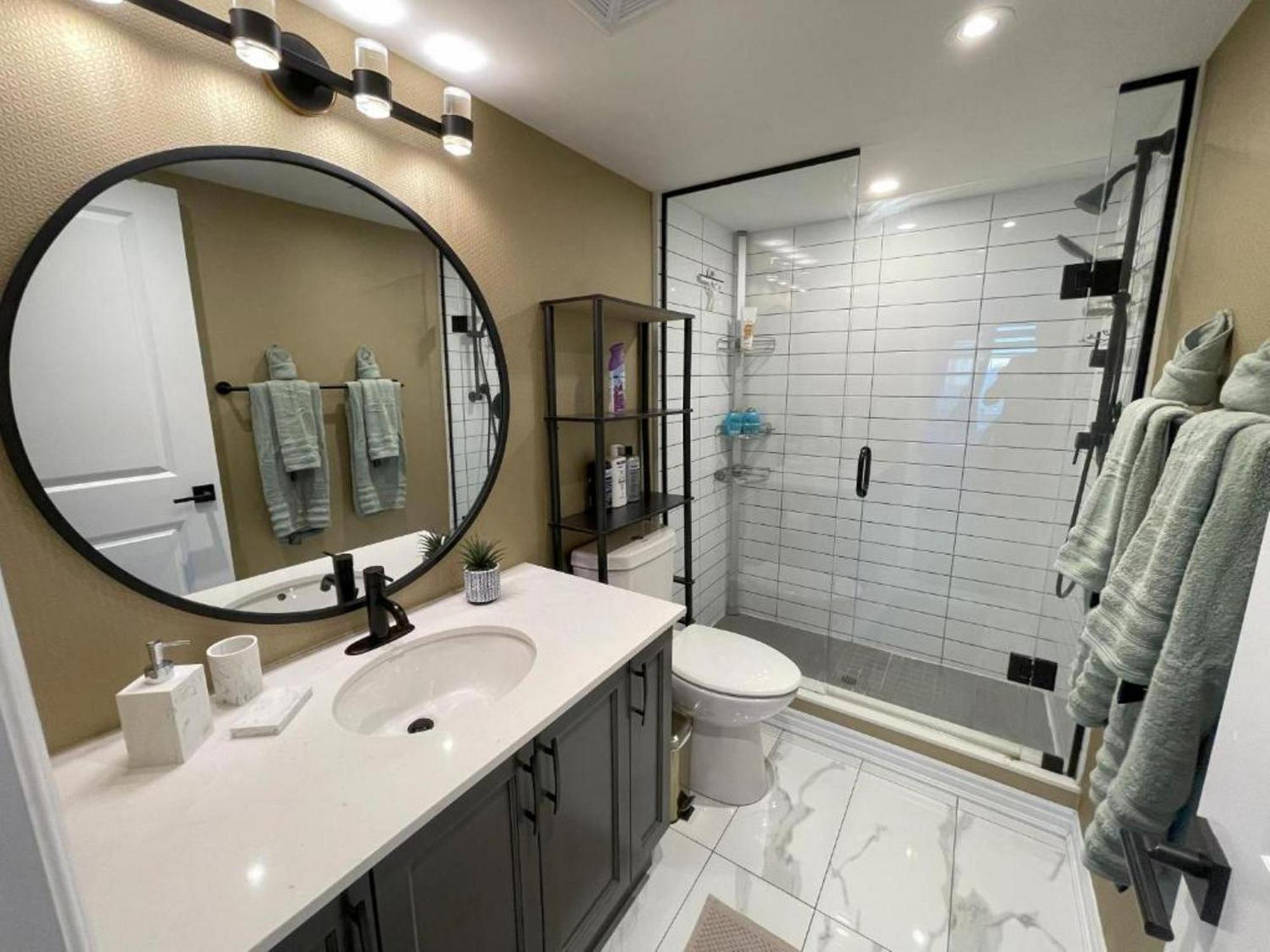 Globalstay Luxury Townhouse Minutes Away From Waterfront Торонто Экстерьер фото